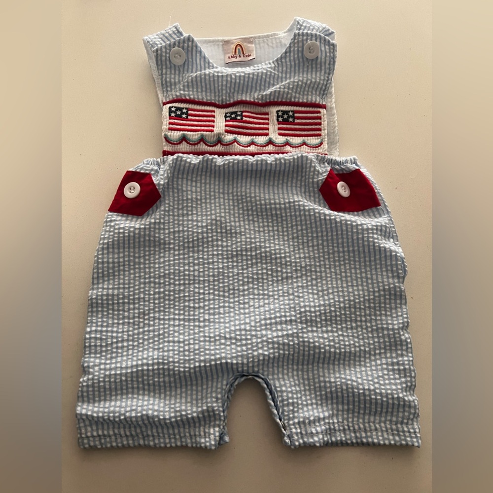 Abby & Evie Patriotic Outfit! Size 6m. Runs small.